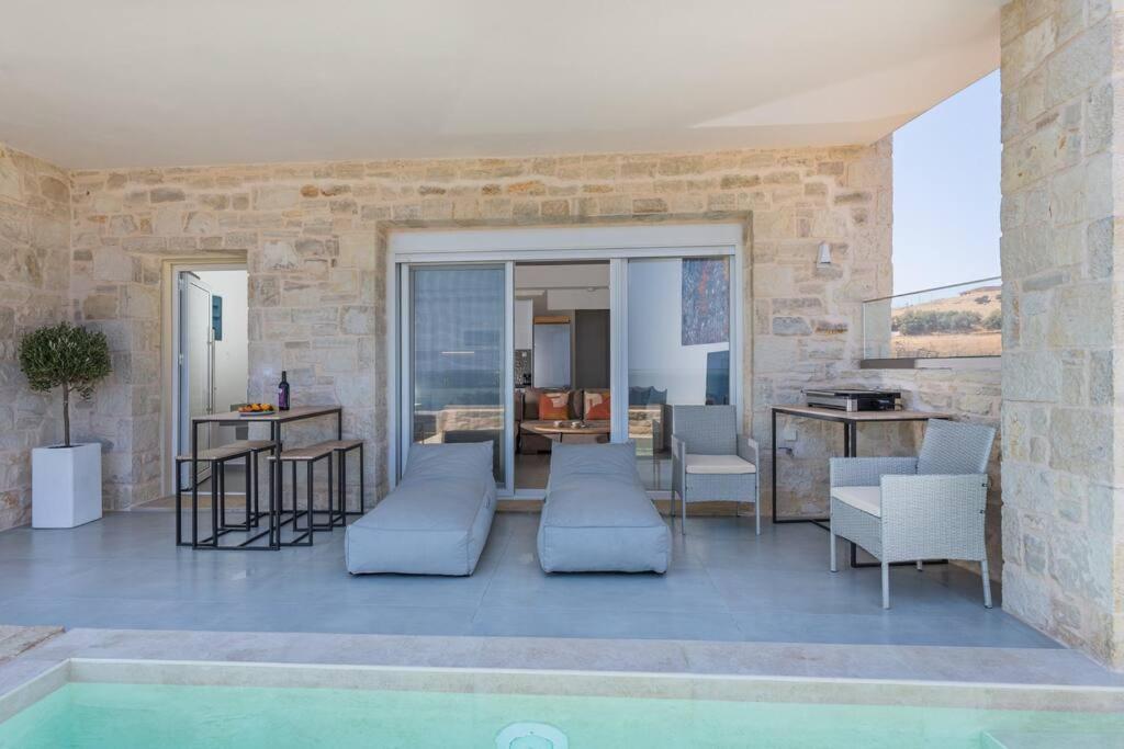 Sofia Suite, A Seafront Hideaway ! Pánormos エクステリア 写真