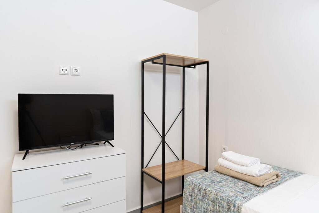 Sofia Suite, A Seafront Hideaway ! Pánormos エクステリア 写真
